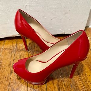 Red Guess heels, size 7.5